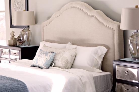 Contemporary Bed linens and pillows