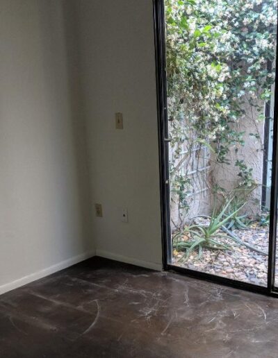 Vacant Townhome stage design - before